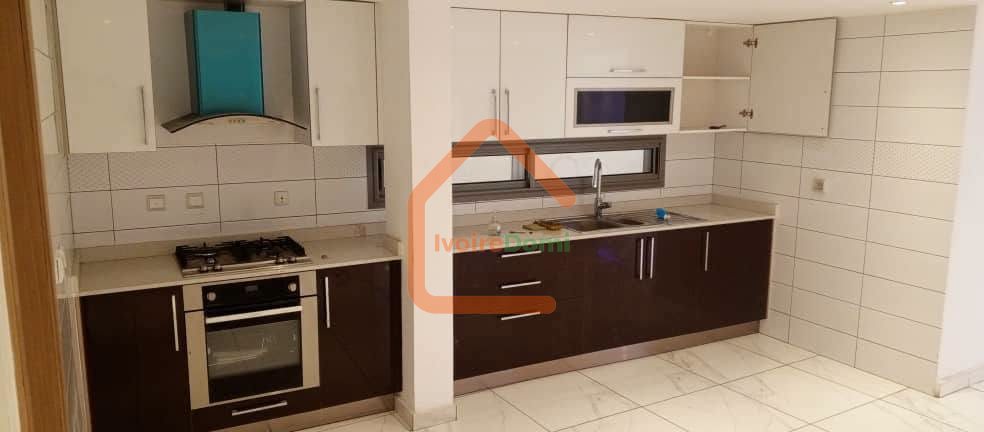 VILLA DUPLEX EN LOCATON