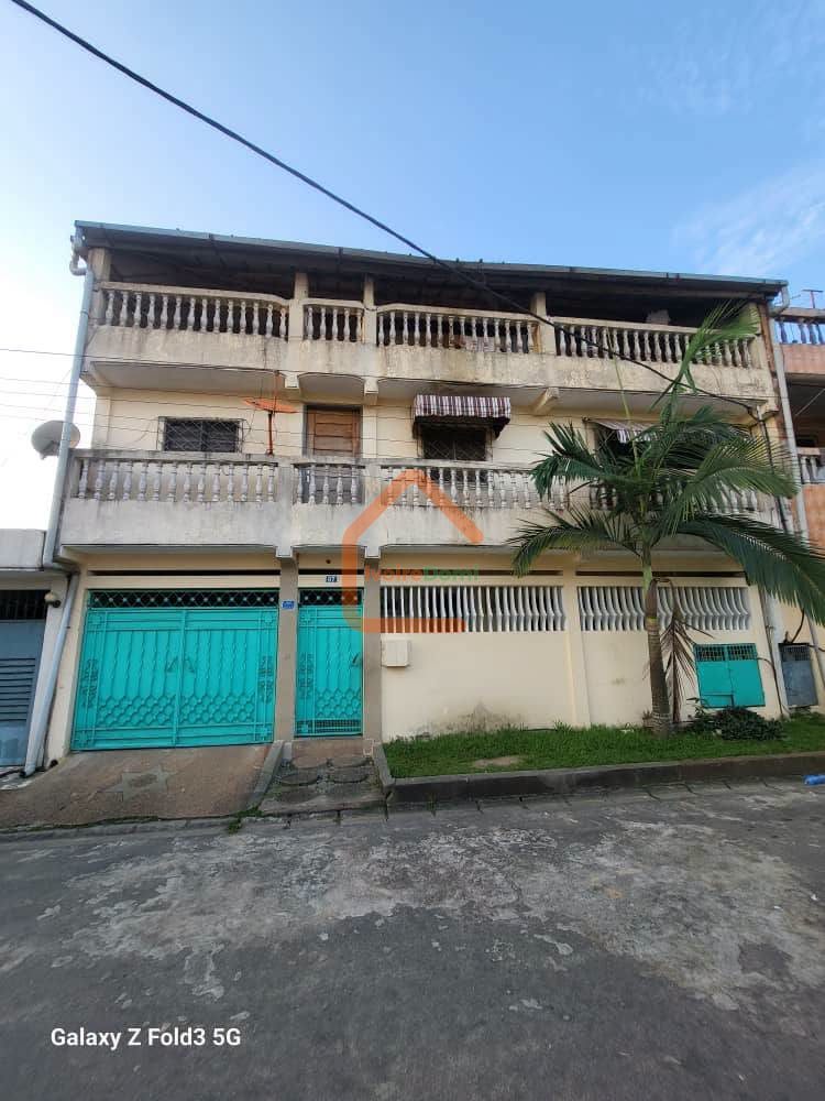 IMMEUBLE EN VENTE ANGRÉ DJOROBITÉ