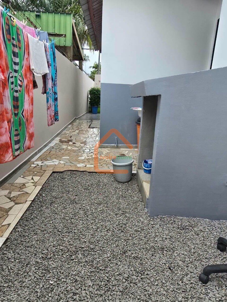 VILLA BASSE EN VENTE
