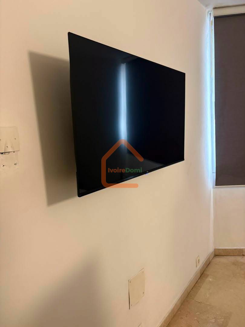 APPARTEMENT MEUBLE AU PLATEAU
