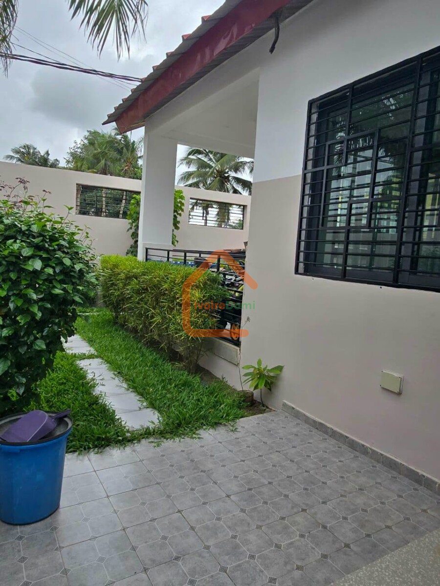VILLA BASSE EN VENTE