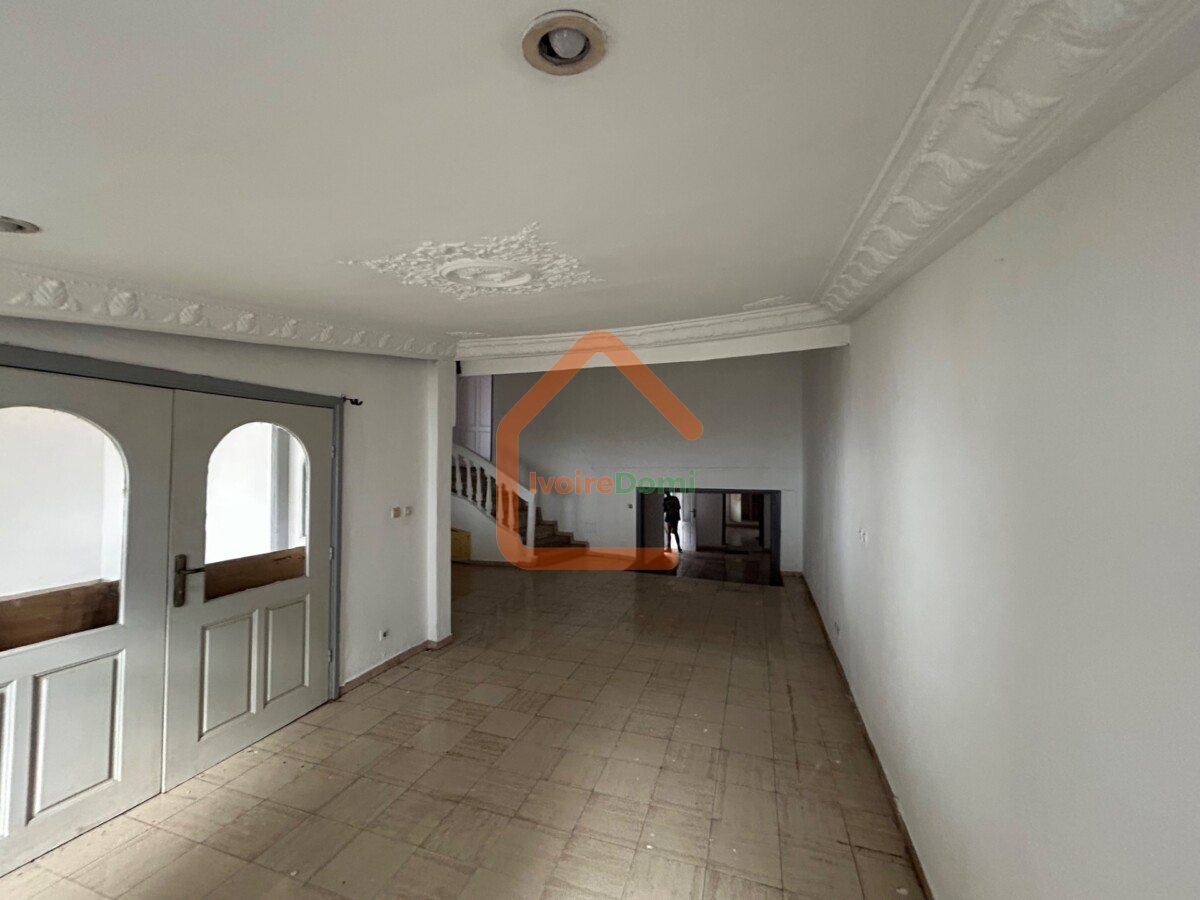 Villa 7 pièces Cocody Riviera Palmeraie Programme 1 Barrière 6