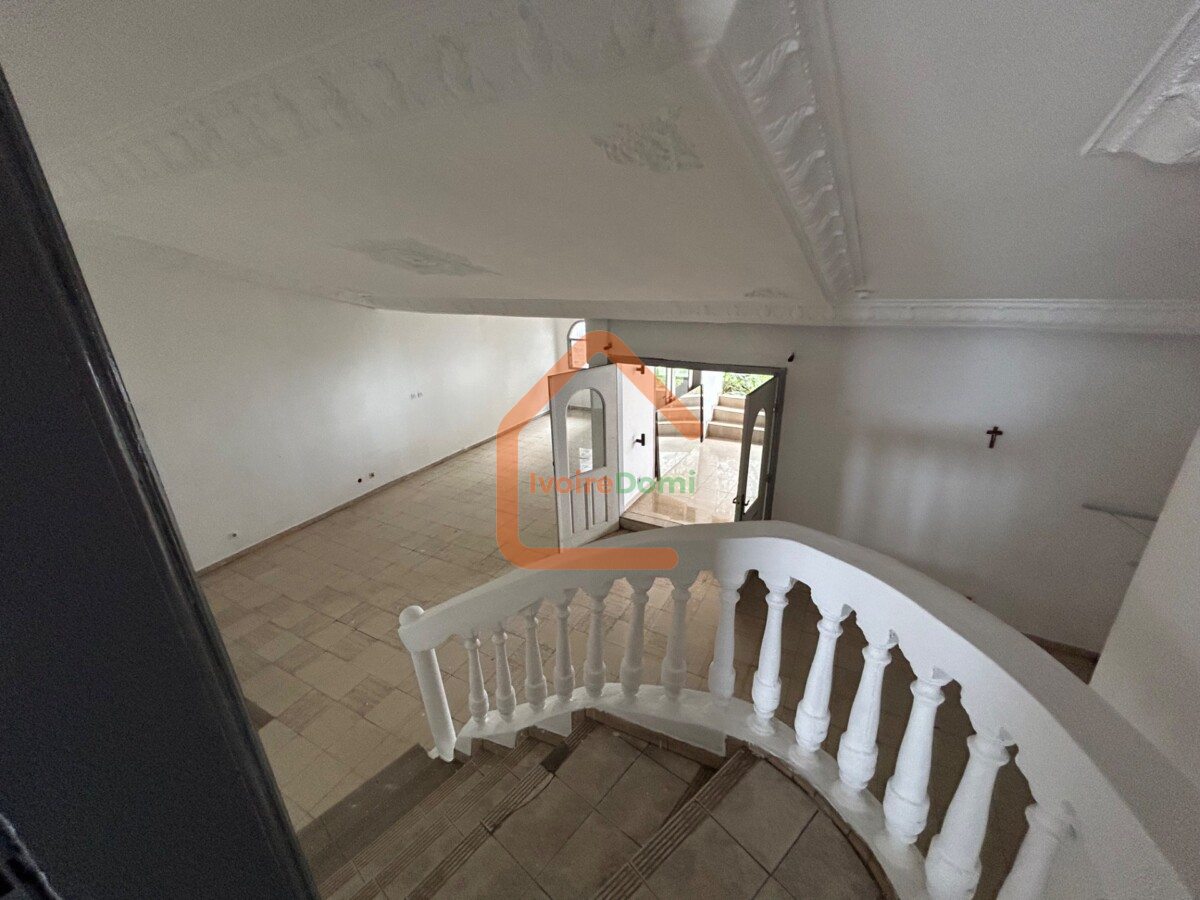 Villa 7 pièces Cocody Riviera Palmeraie Programme 1 Barrière 6