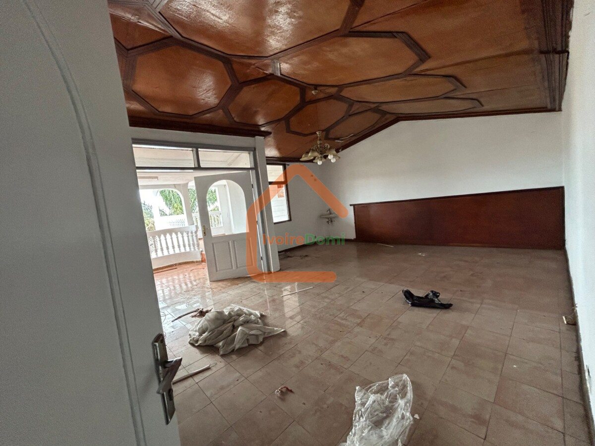 Villa 7 pièces Cocody Riviera Palmeraie Programme 1 Barrière 6