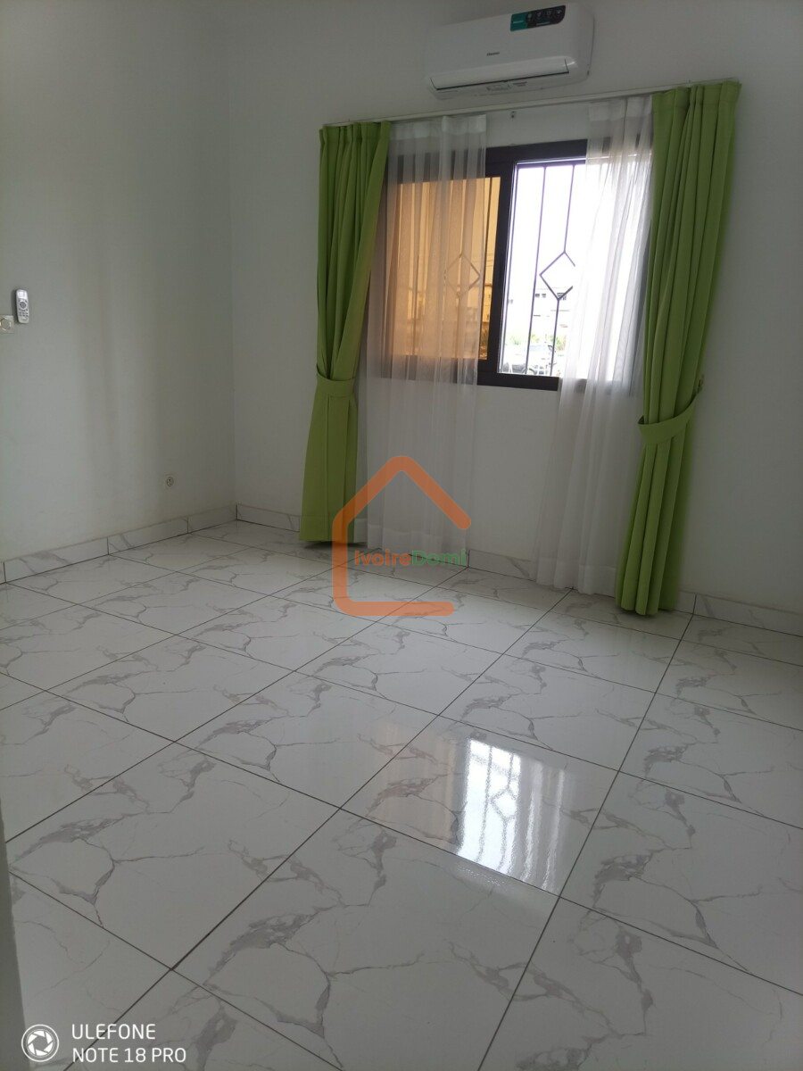 Villa de 5 pièces+1 bureau+ dépendance à BINGERVILLE Laurier 21