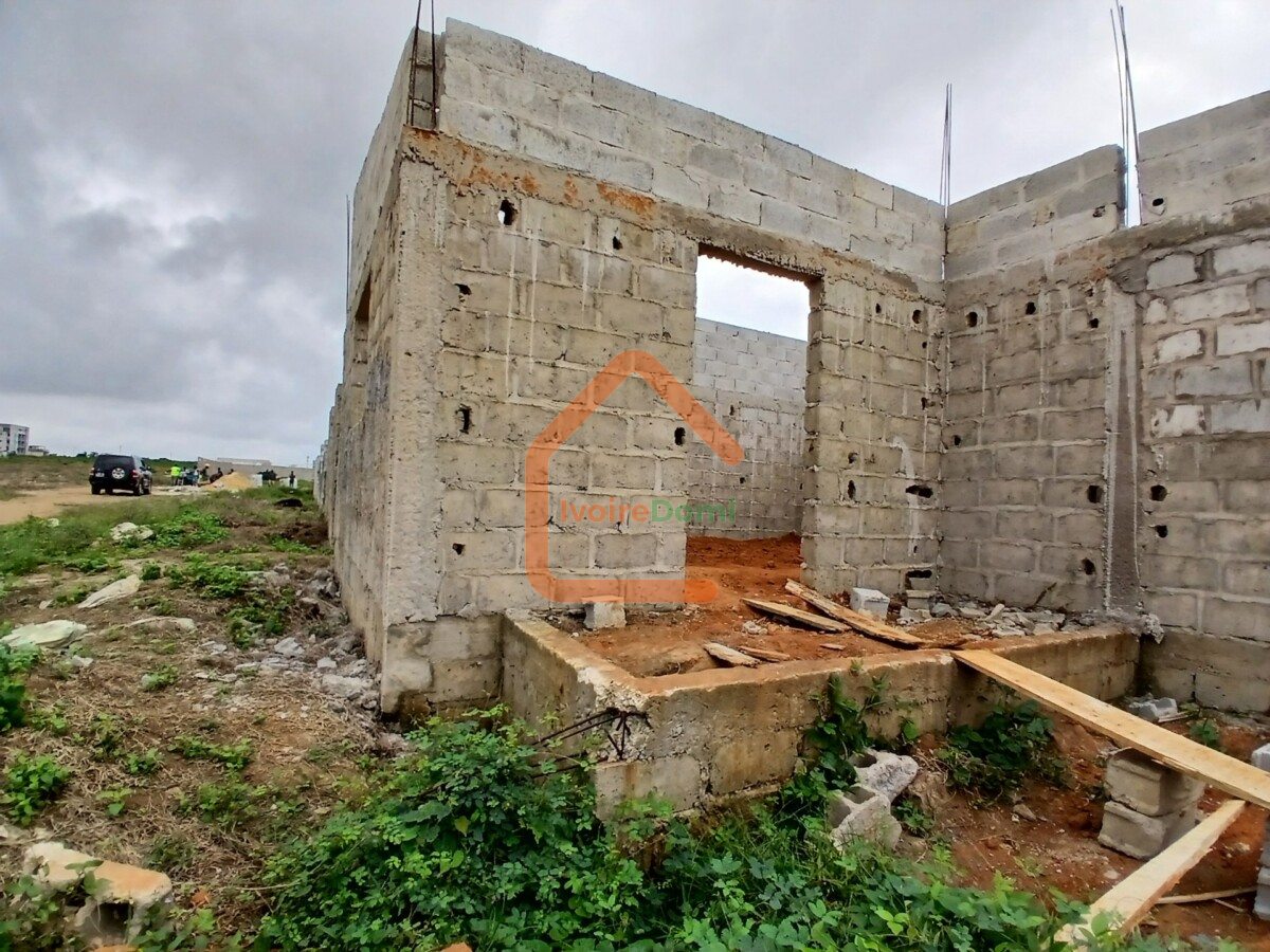 VILLA 03 PIECES AVEC CHAMBRE AUTONOME SUR 150 M² / PROJET VEFA A BINGERVILLE