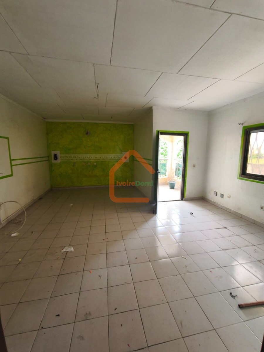 Villa 6 pieces à vendre à Bingerville