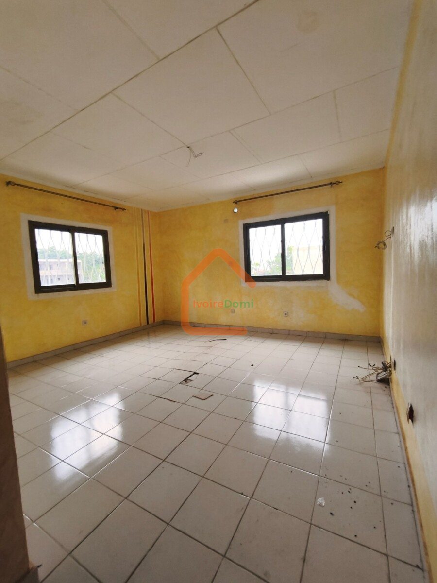 Villa 6 pieces à vendre à Bingerville