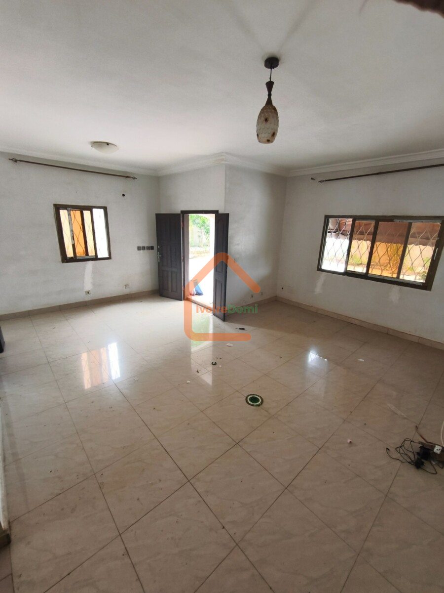 Villa 6 pieces à vendre à Bingerville