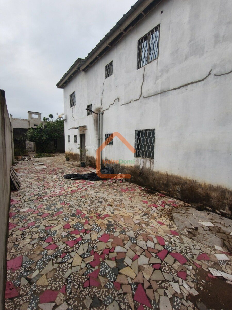 Villa 6 pieces à vendre à Bingerville