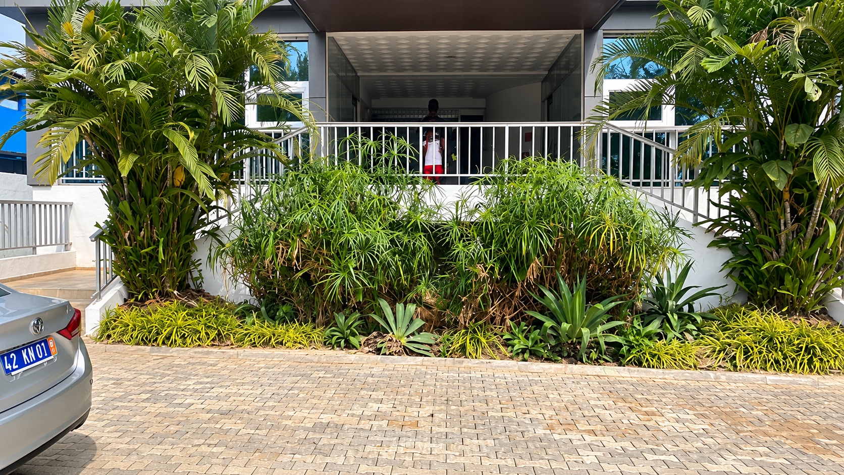 VILLA TRIPLEX À VENDRE – 2 PLATEAUX