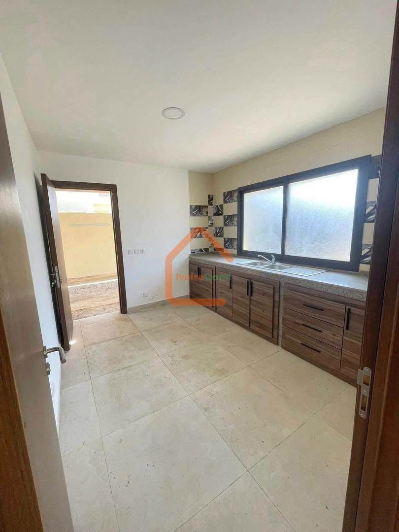 DUPLEX EN VENTE