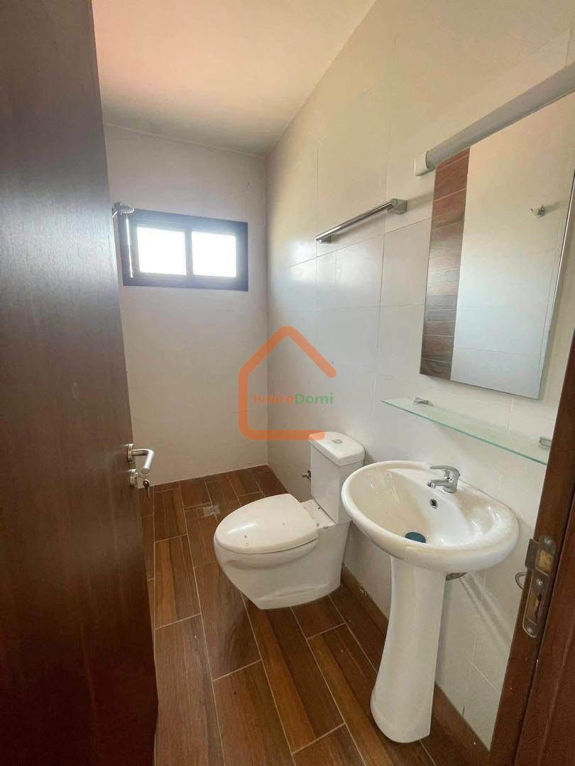 DUPLEX EN VENTE