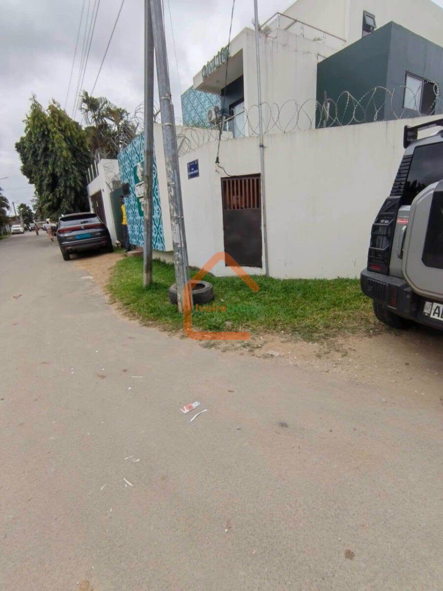 VILLA DUPLEX A VENDRE