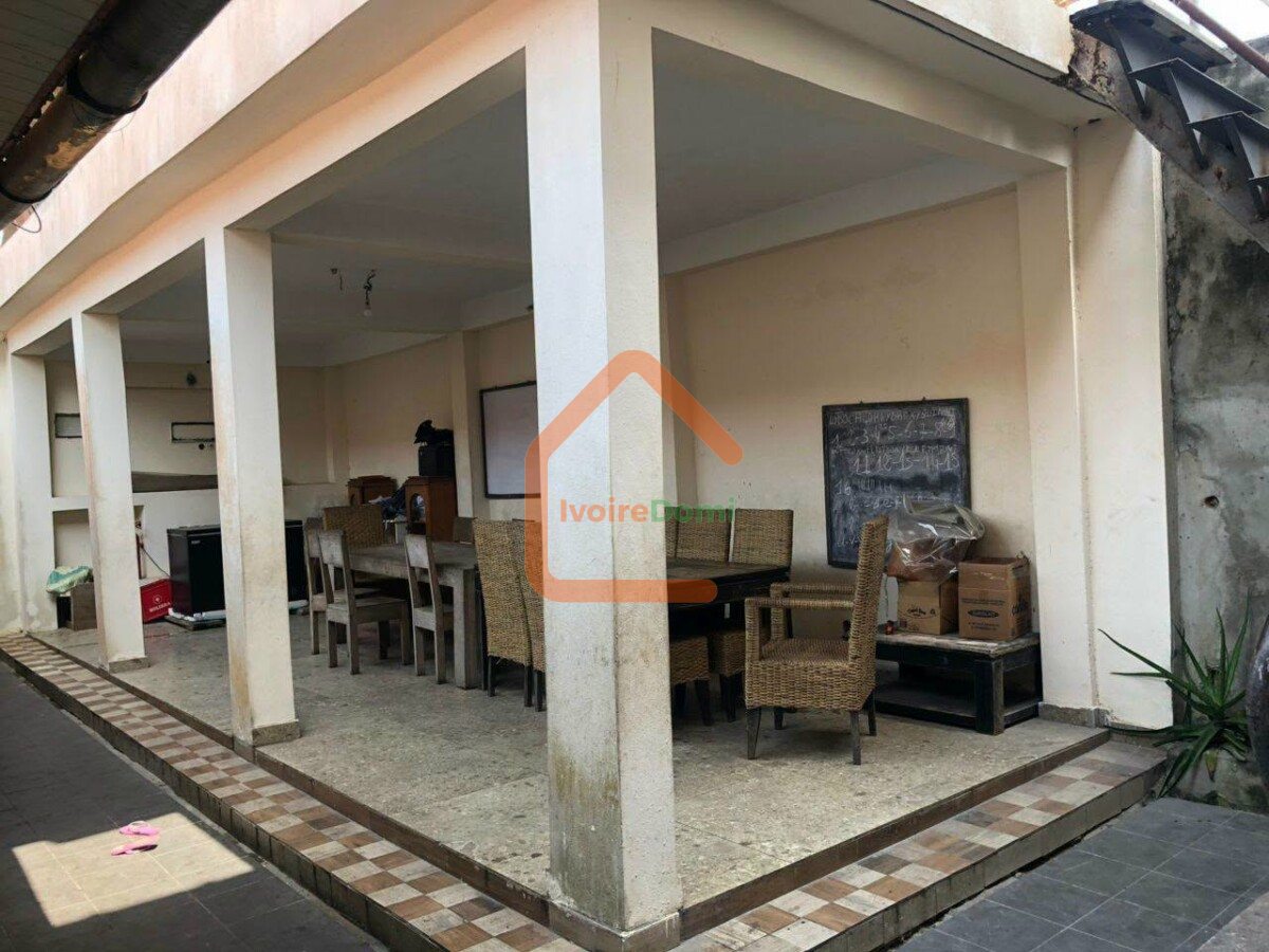 VILLA EN VENTE