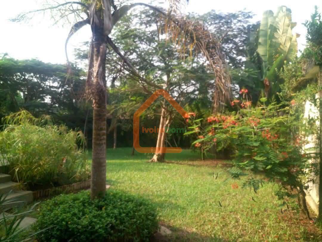 VILLA EN LOCATION