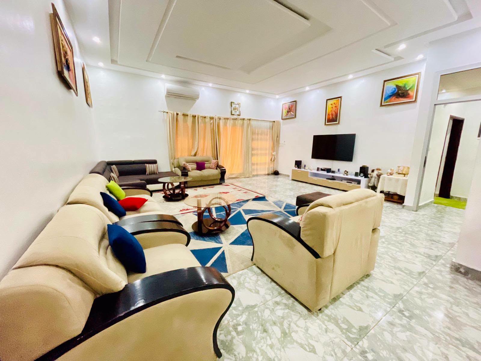 VILLA BASSE EN VENTE