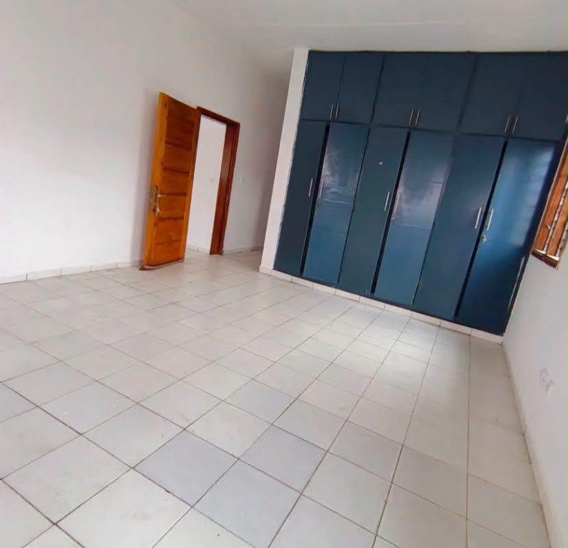 VILLA BASSE EN VENTE