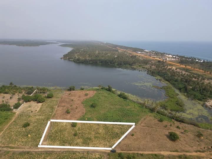 Terrain en vente à la baie des milliardaires