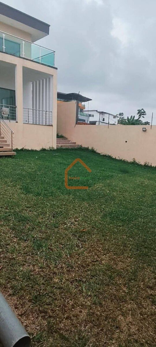Villa de 11 pièces à vendre Riviera abata cité du port