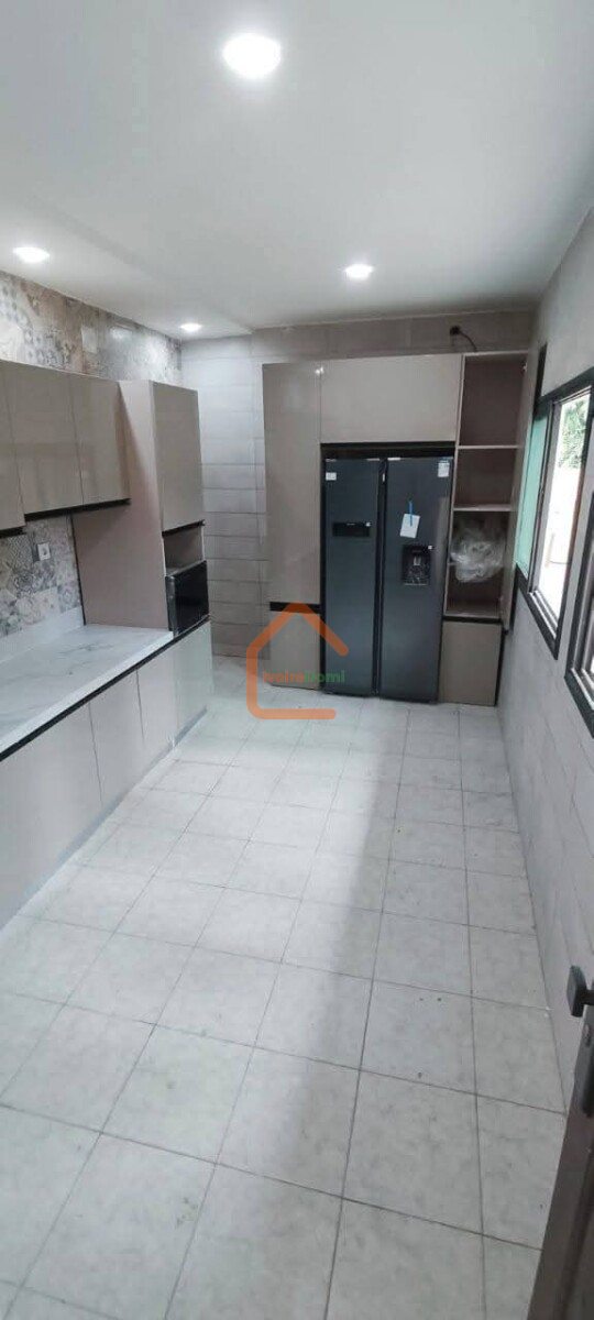 Villa de 11 pièces à vendre Riviera abata cité du port