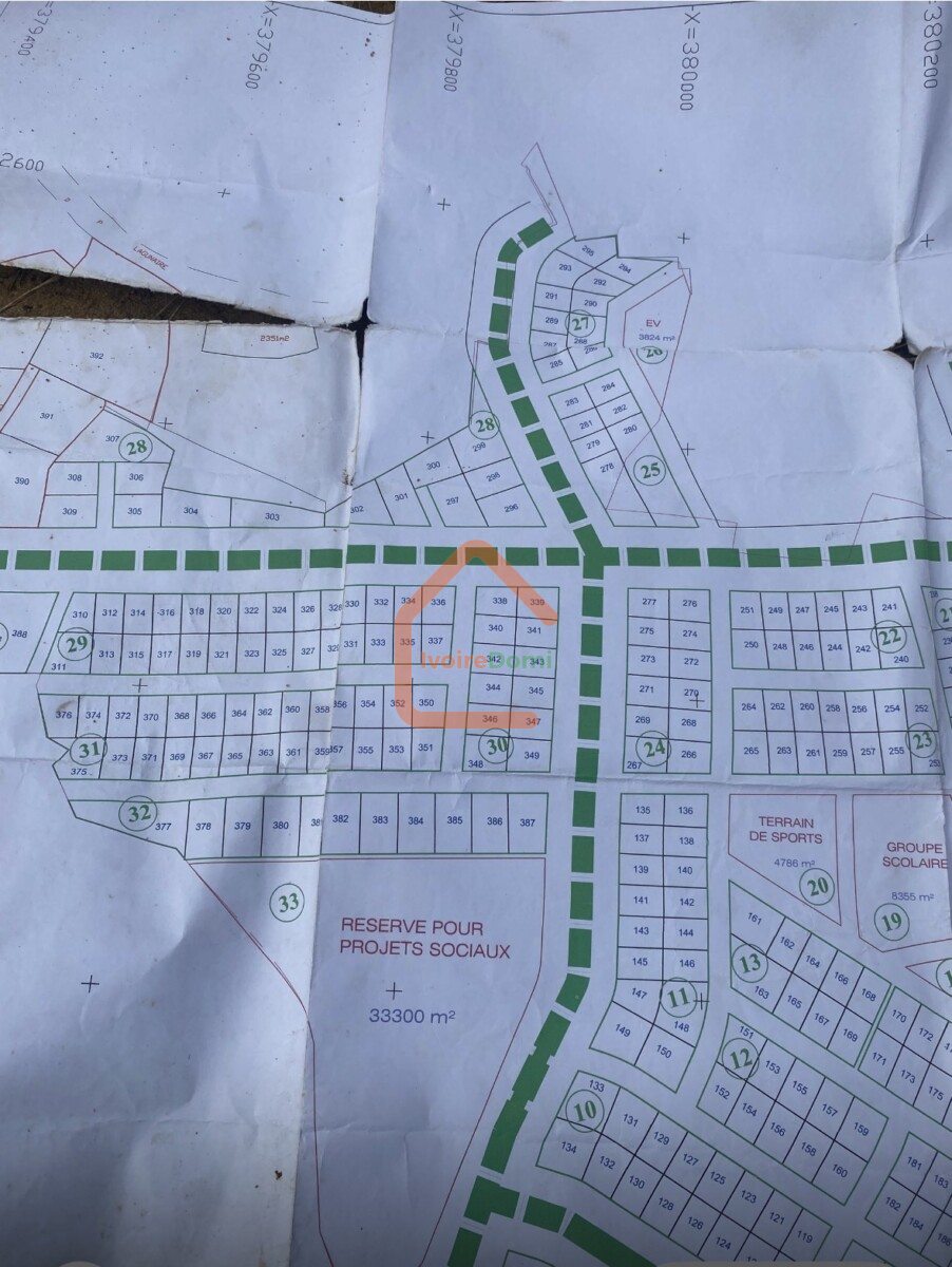 Vente 1 bloc de terrain de 10 lots sur terre ferme à la baie des milliardaires du côté Bbr