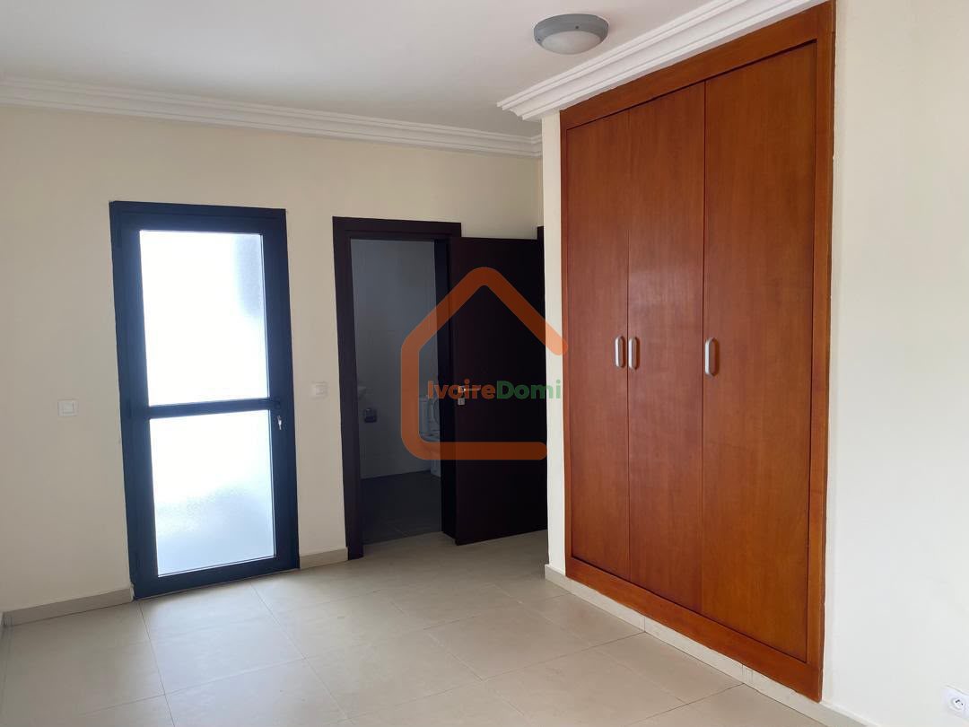 villa duplex a louer a cocody angre nouveau chu