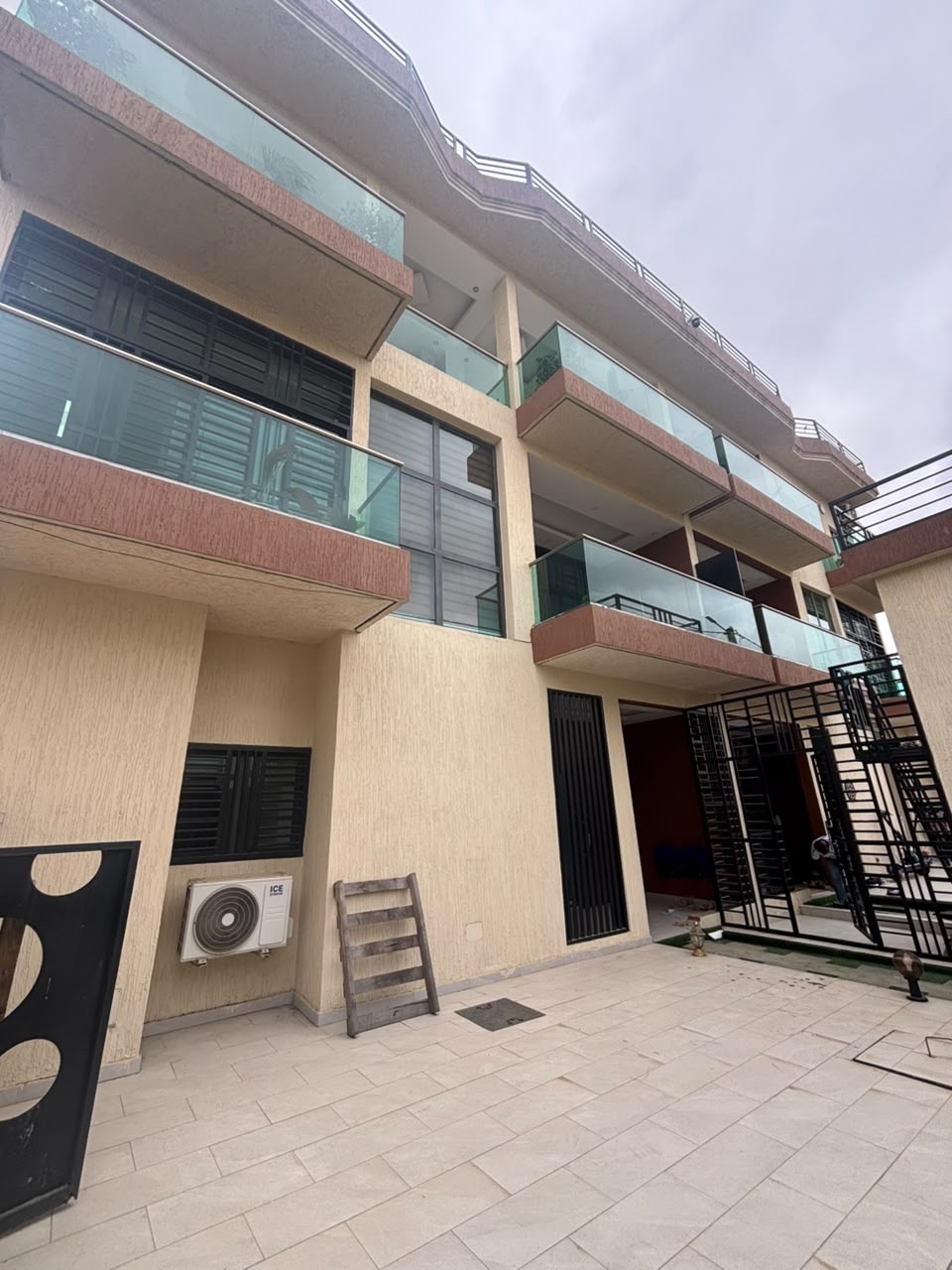 Villa duplex de 7 pièces