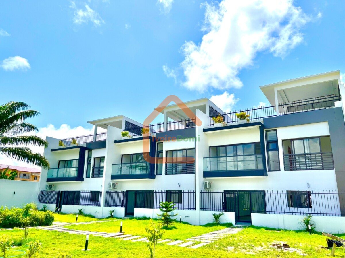 Villa Duplex 5 Pièces à louer à Bingerville