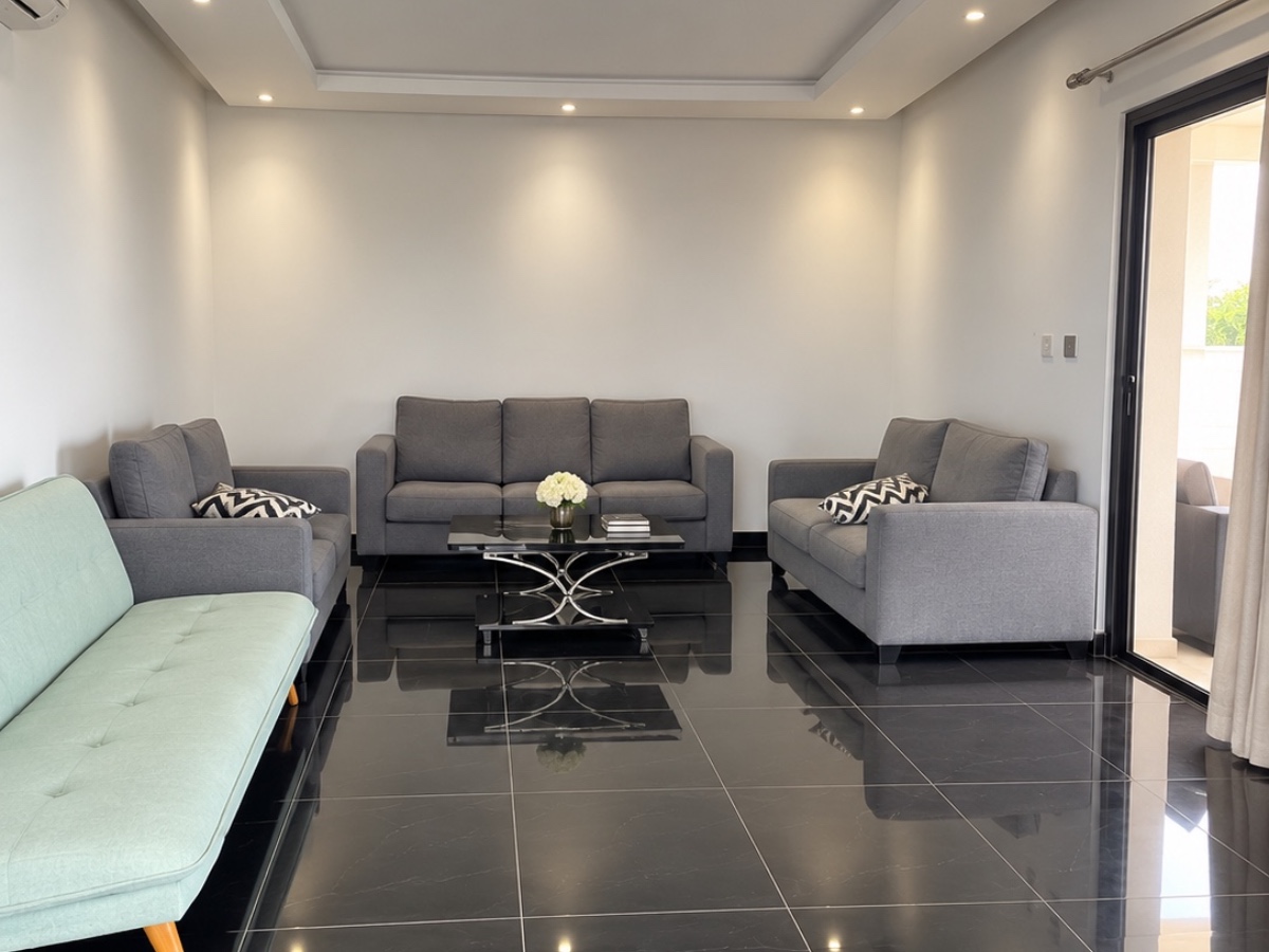 À VENDRE — VILLA DUPLEX MEUBLÉE DE 7 PIÈCES