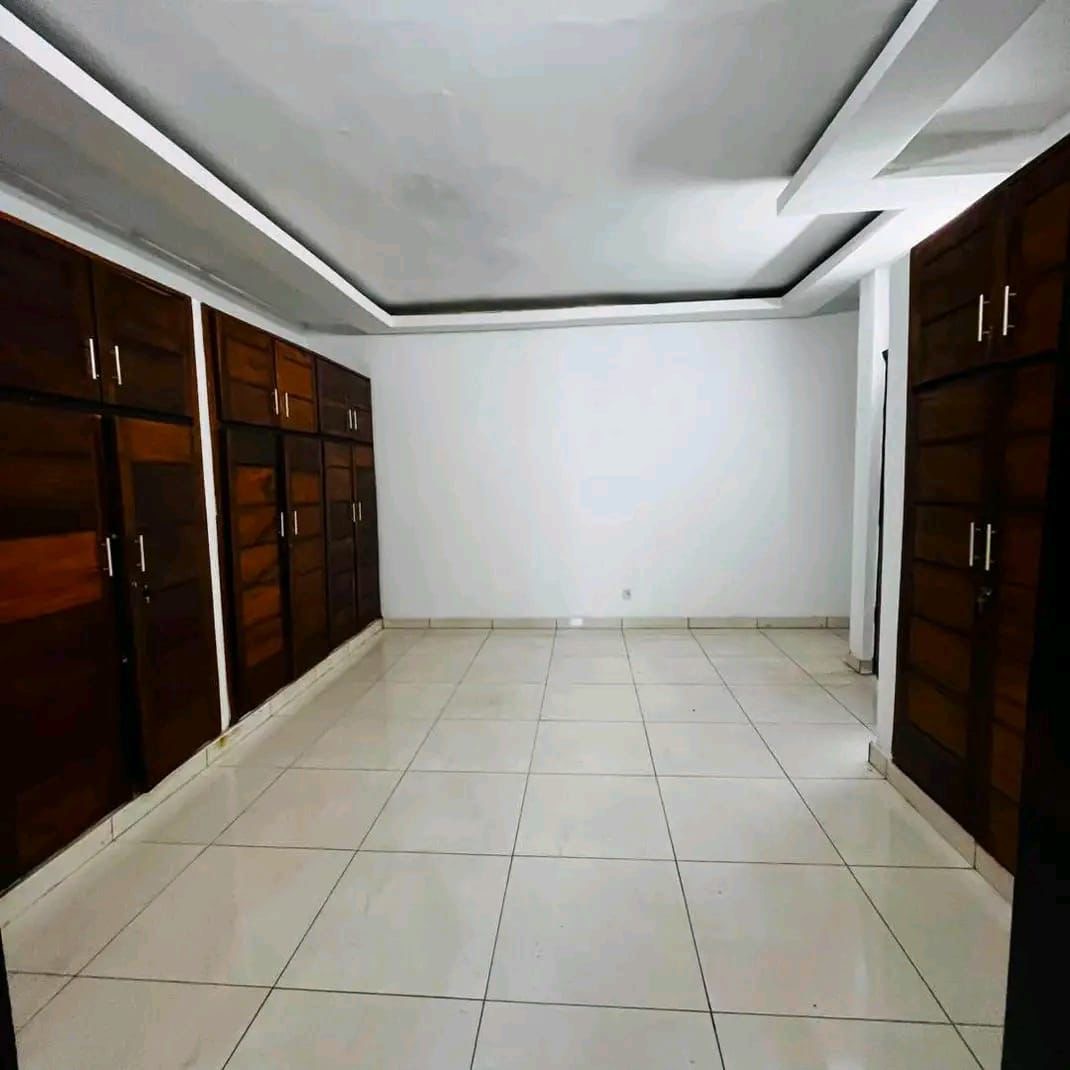 Villa duplex de 15 pièces