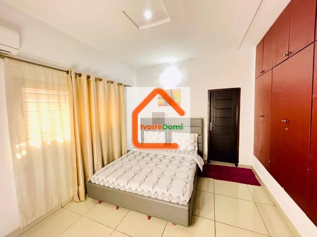 À VENDRE UNE SUBLIME VILLA DE 05 PIÈCES + UNE INDÉPEND
