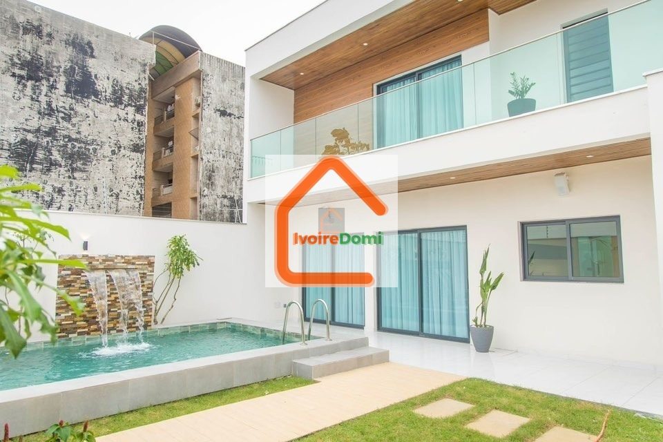 EN VENTE – Villa Duplex haut standing à Cocody Angré Nouveau CHU – ⁠04 chambres spacieuses