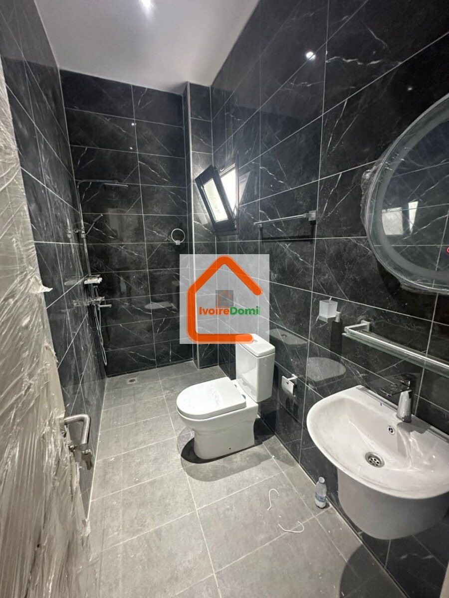 CHAP CHAP SA NÉ DUR PAR OO’OH MISE EN VENTE A COCODY ANGRÉ CHU A DJOROBITE 1📍 2 VILLAS