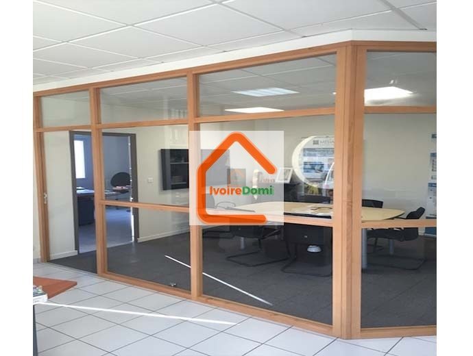 CLOISON DE BUREAU