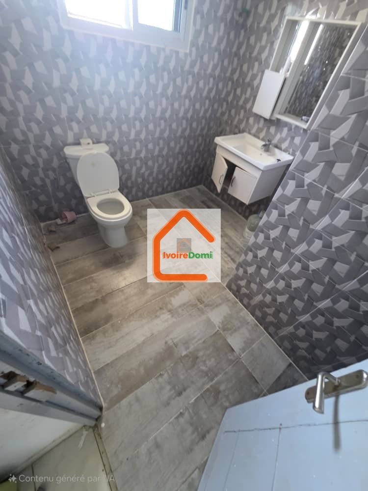 Duplex *6 pièces*( 4 chambres 2 salon 1 salle à manger) à louer à grand bassam