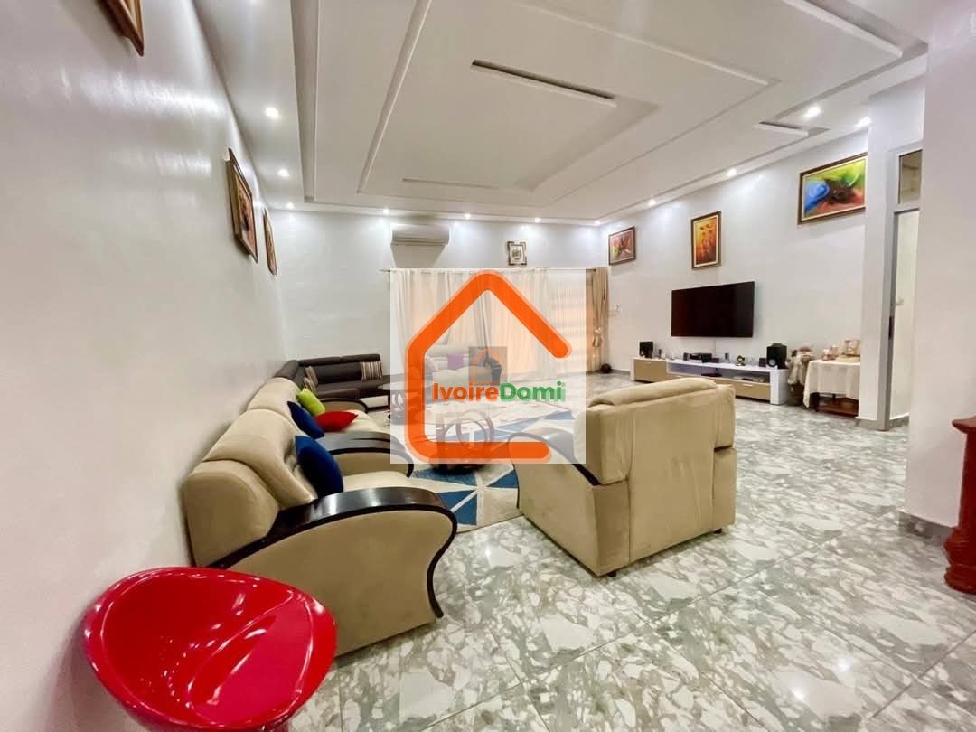À VENDRE UNE SUBLIME VILLA DE 05 PIÈCES + UNE INDÉPEND