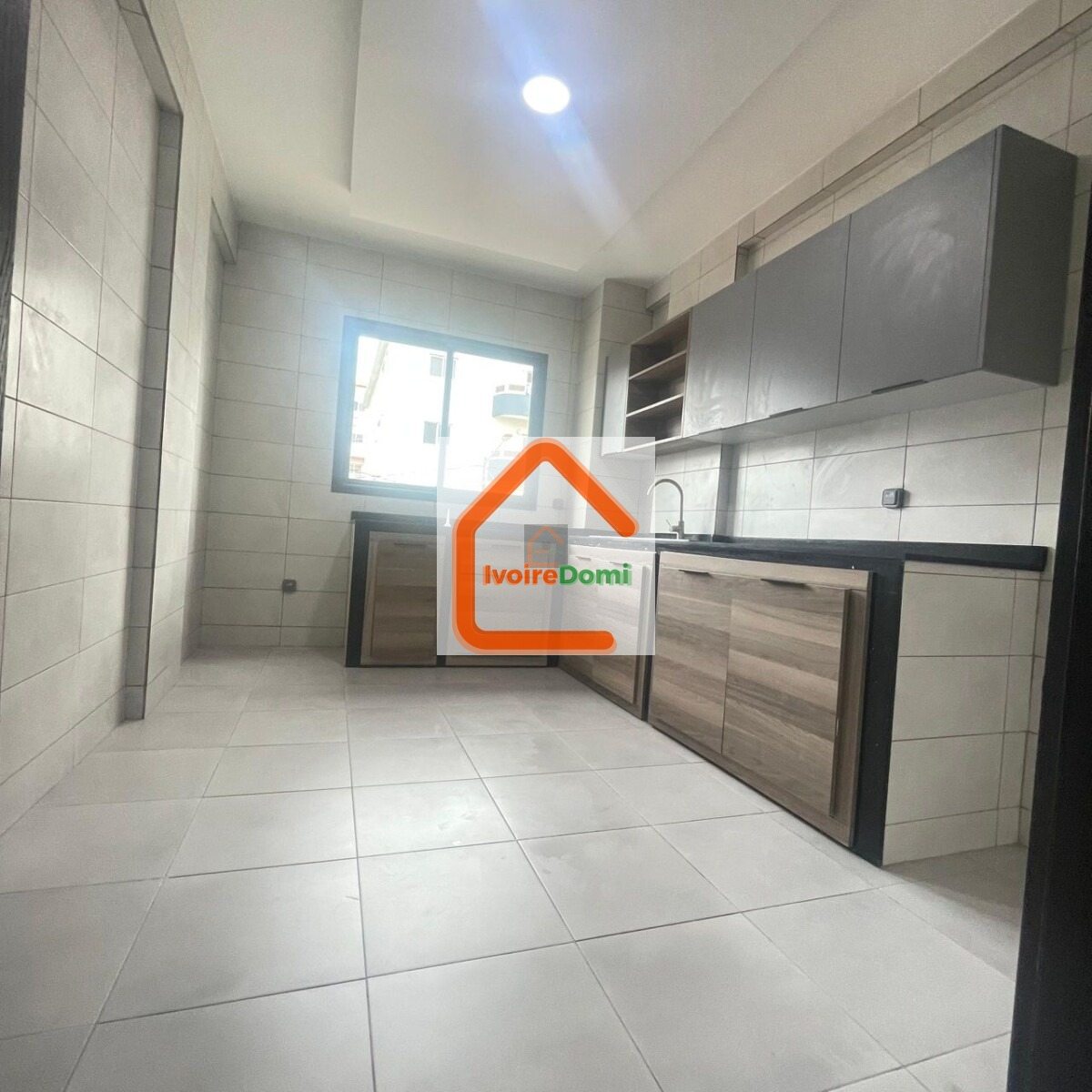 En location nouvel appartement riviera palmeraie Appartement de 03 pièce bon standing