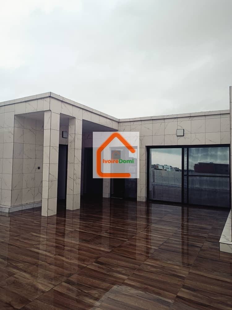 BUREAU OU HABITATION 𝐕𝐈𝐋𝐋𝐀 𝐃𝐔𝐏𝐋𝐄𝐗 𝐃𝐄 𝟎7 𝐏𝐈È𝐂𝐄𝐒