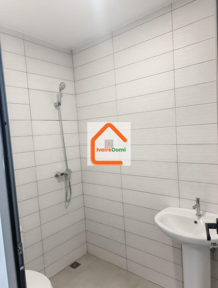 EN LOCATION UN APPARTEMENT 5 PIÈCES HAUT STANDING 📍Abidjan Zone 4 A Proximité de cap Sud