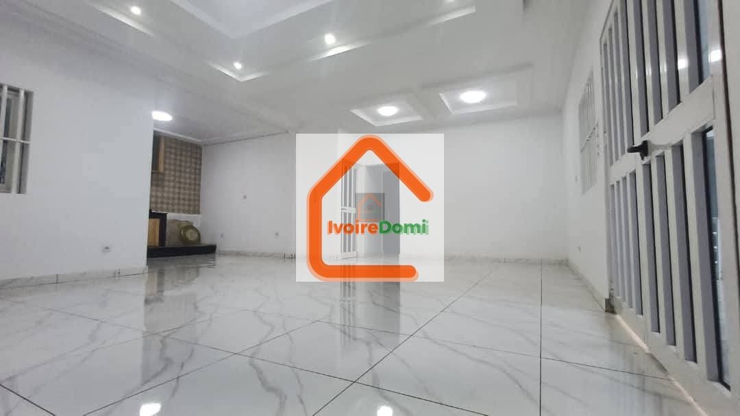 🏡 À LOUER – Spacieuse Villa Appartement de 4 pièces à Angré Nouveau CHU ! 🌿