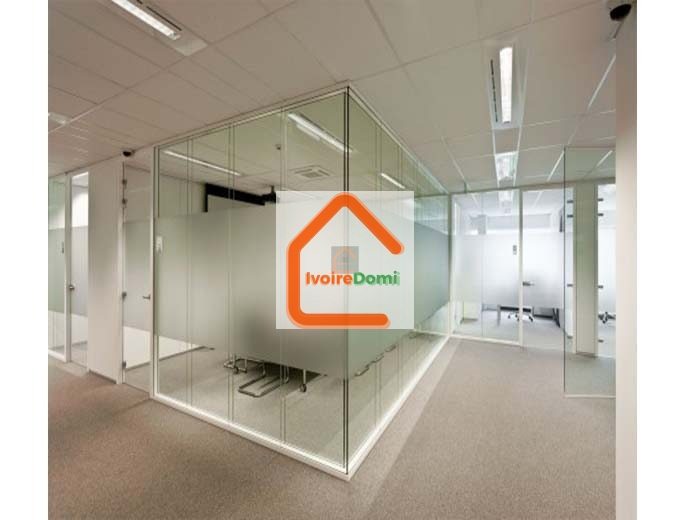 CLOISON DE BUREAU