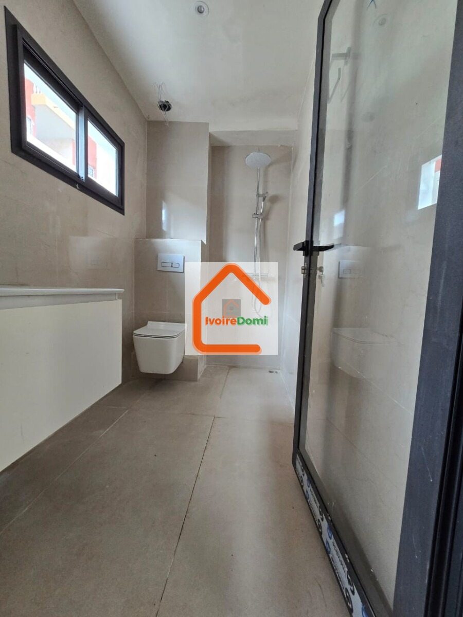 Nous mettons en location plusieurs appartements très hauts de gamme dans un immeuble