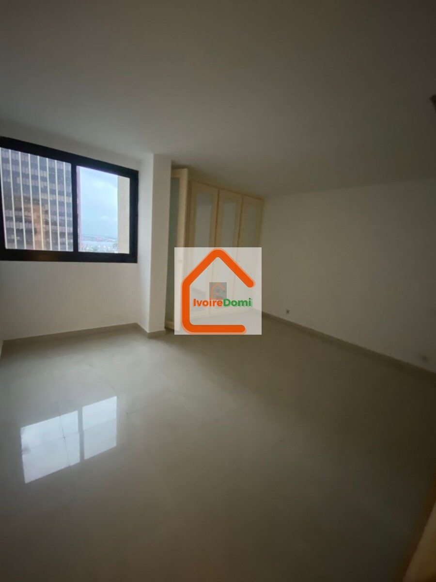Appartement en location au plateau à 1.5 millions /mois -3 chambres .