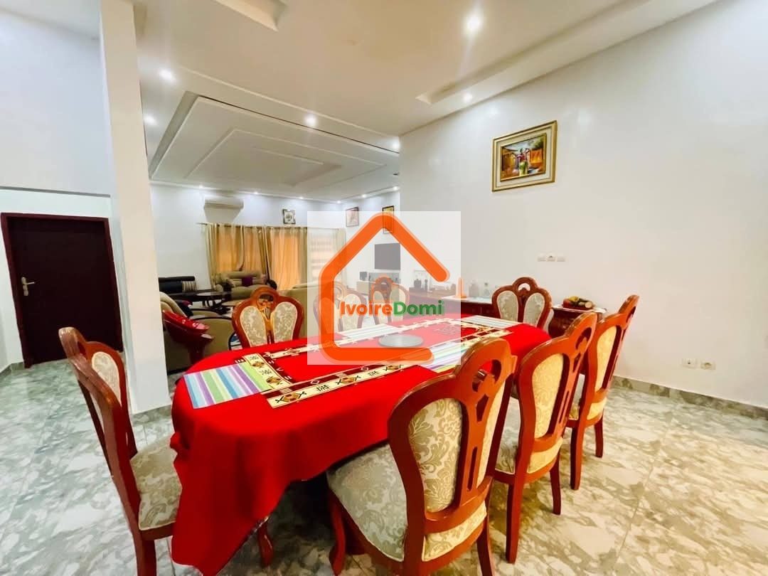 À VENDRE UNE SUBLIME VILLA DE 05 PIÈCES + UNE INDÉPEND