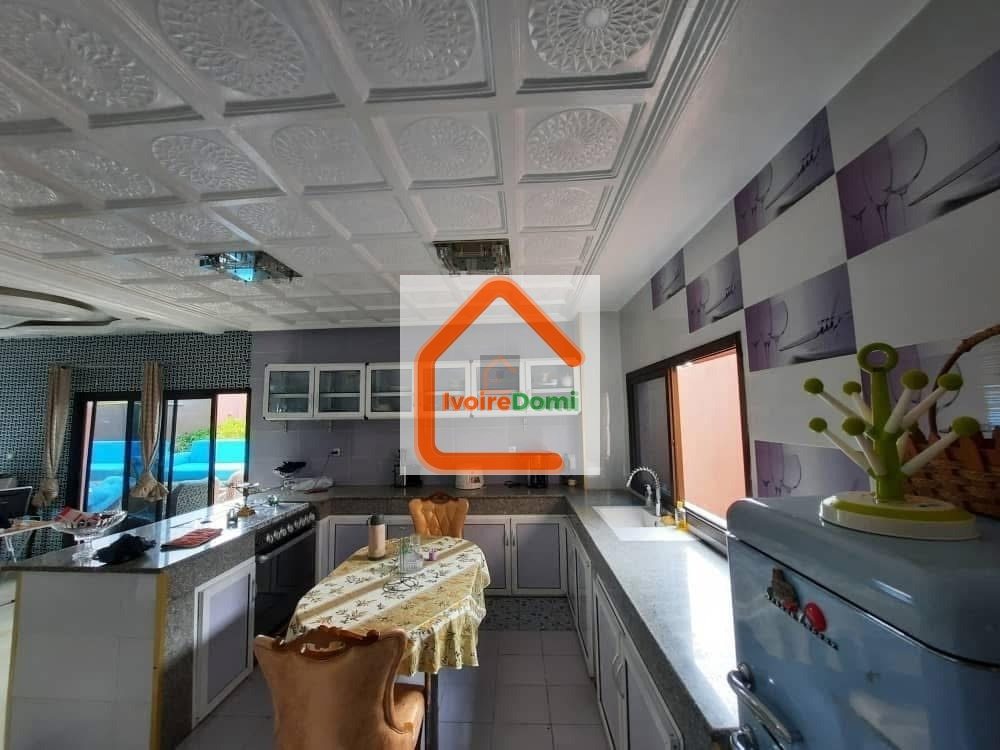 UN DUPLEX DE TYPE F7 EN VENTE A ABIDJAN A PORT-BOUET