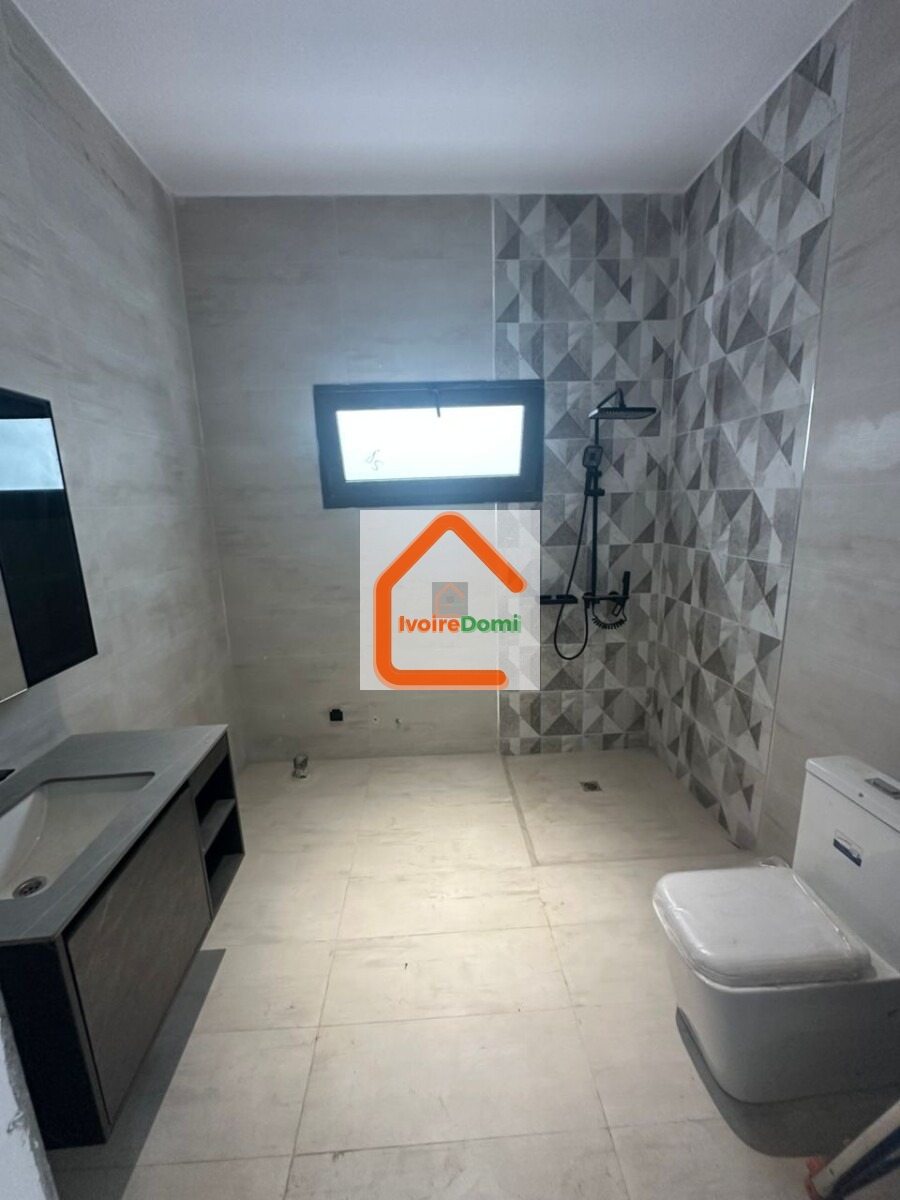 CHAP CHAP SA NÉ DUR PAR OO’OH MISE EN VENTE A COCODY ANGRÉ CHU A DJOROBITE 1📍 2 VILLAS