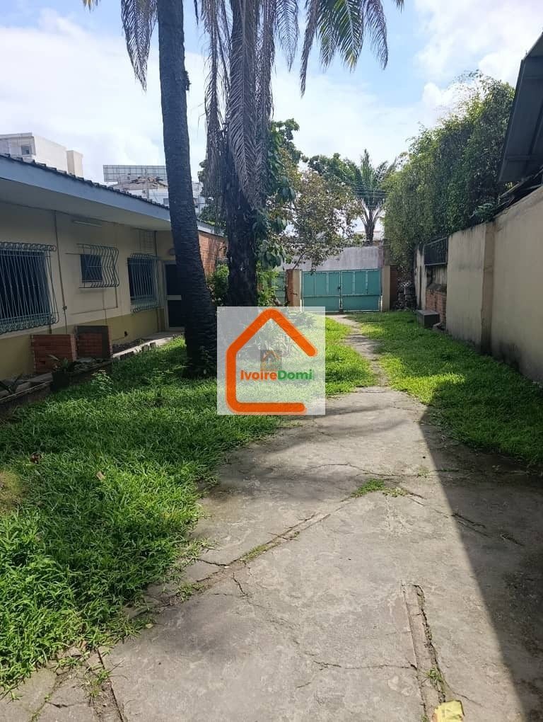 Villa 4 PIÈCES en vente Marcory Résidentiel (Abidjan Côte d’Ivoire)
