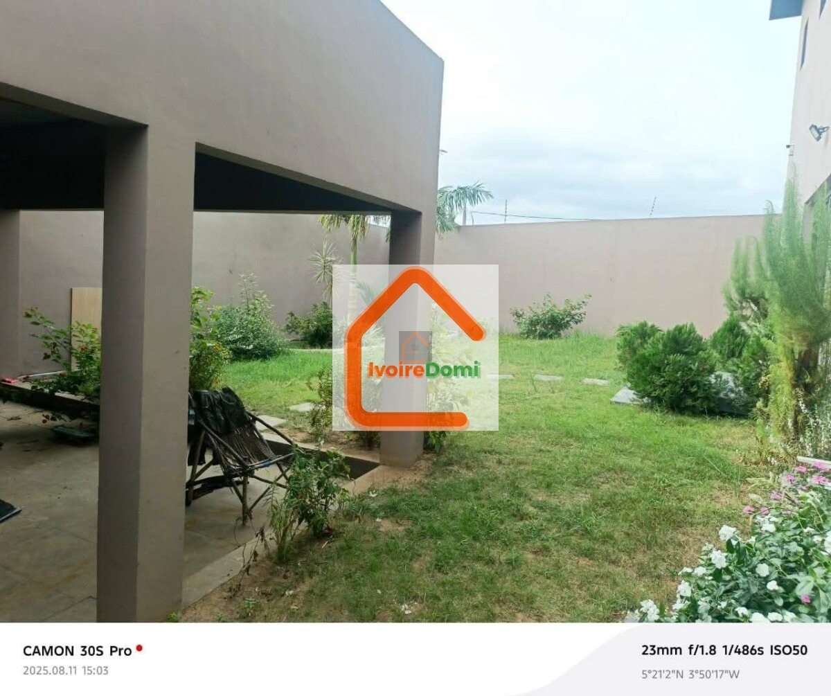 ✅*MAISON EN VENTE* ✅*BINGERVILLE PALAIS* ✅*CITÉ BACID* Pour cause de départ.