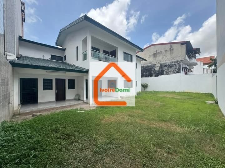 A ANGRÉ 8E TRANCHE UNE VILLA DUPLEX DE 10-PIECES. GARAGE DE PLUSIEURS